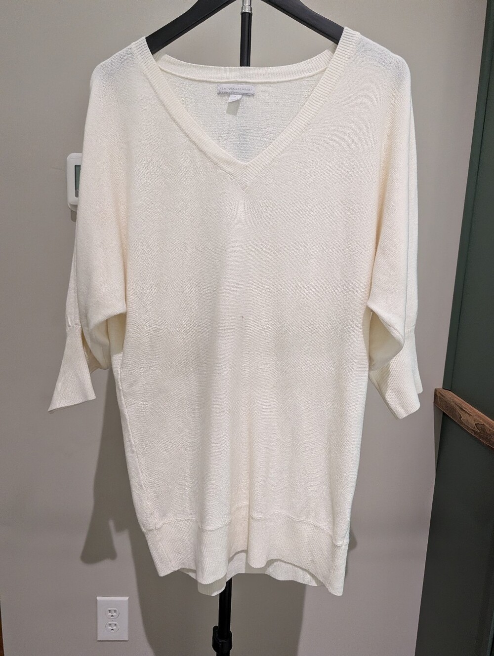 New York & Company Cream Knit V-Neck Sweater
